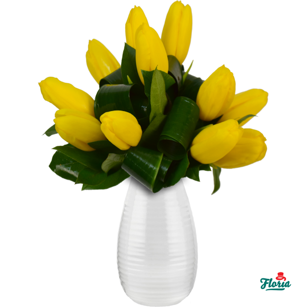 flori-buchet-de-11-lalele-galbene-31277.png
