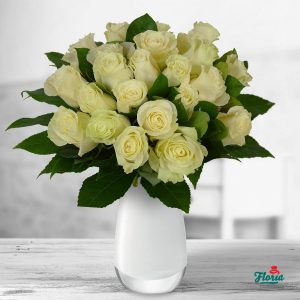 flori-buchet-de-23-trandafiri-albi-33241.jpeg