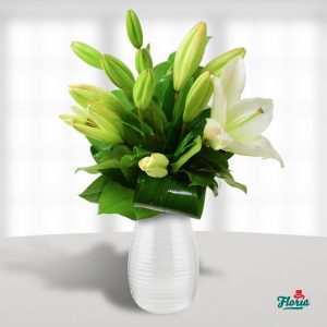 flori-buchet-de-3-crini-albi-31299.jpeg