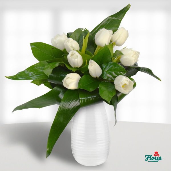 flori-buchet-de-9-lalele-albe-31293.jpeg