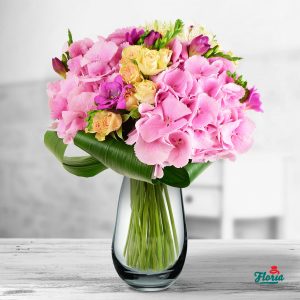 flori-buchet-pentru-hortensia-33579.jpeg