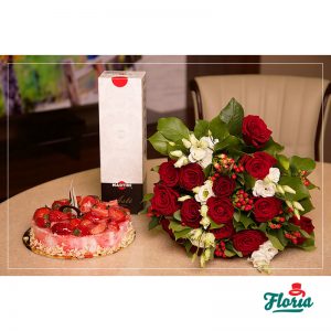 flori-flori-sampanie-si-tort-33351.jpeg